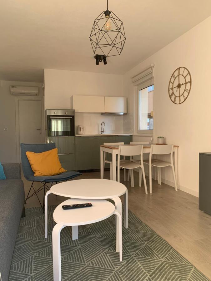 Villa Luxuria Baška Voda Eksteriør bilde