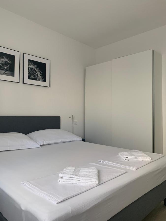 Villa Luxuria Baška Voda Eksteriør bilde