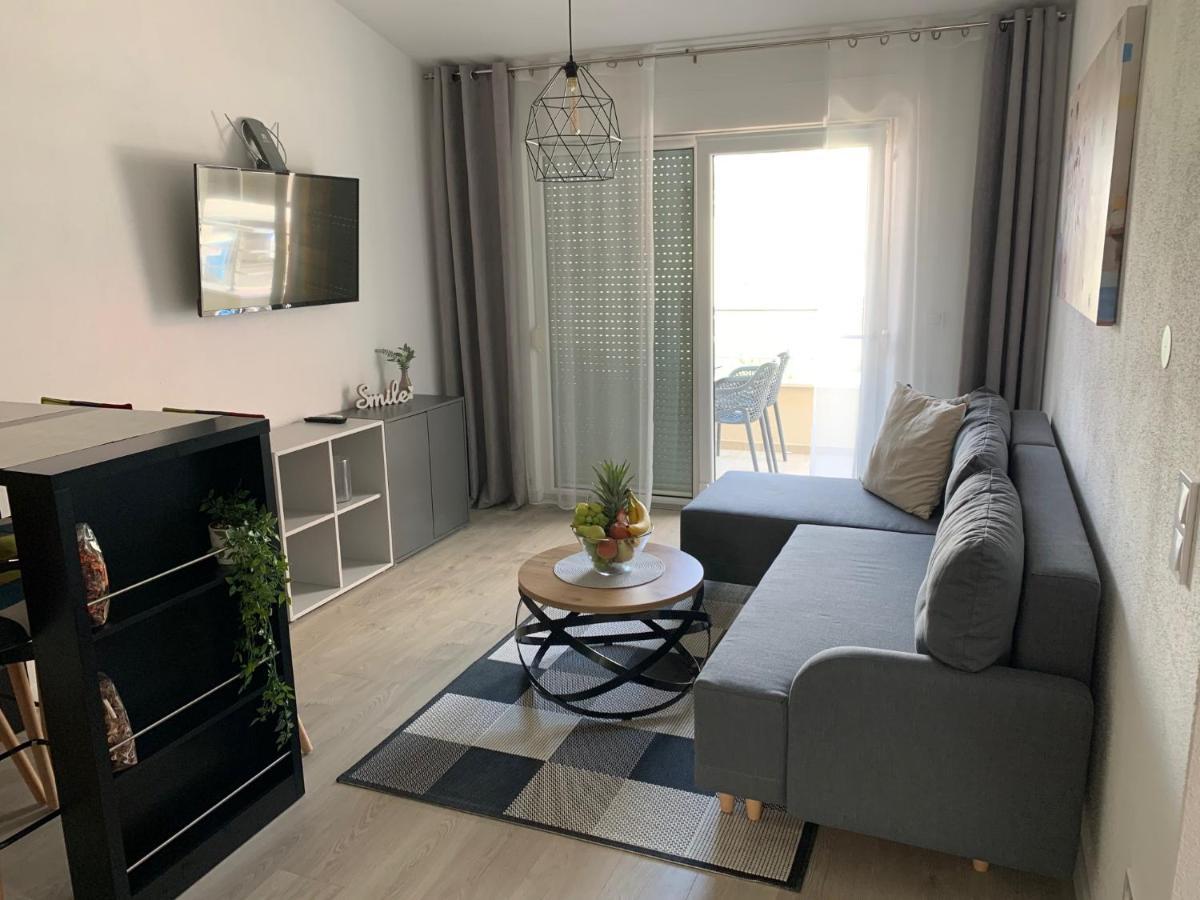 Villa Luxuria Baška Voda Eksteriør bilde