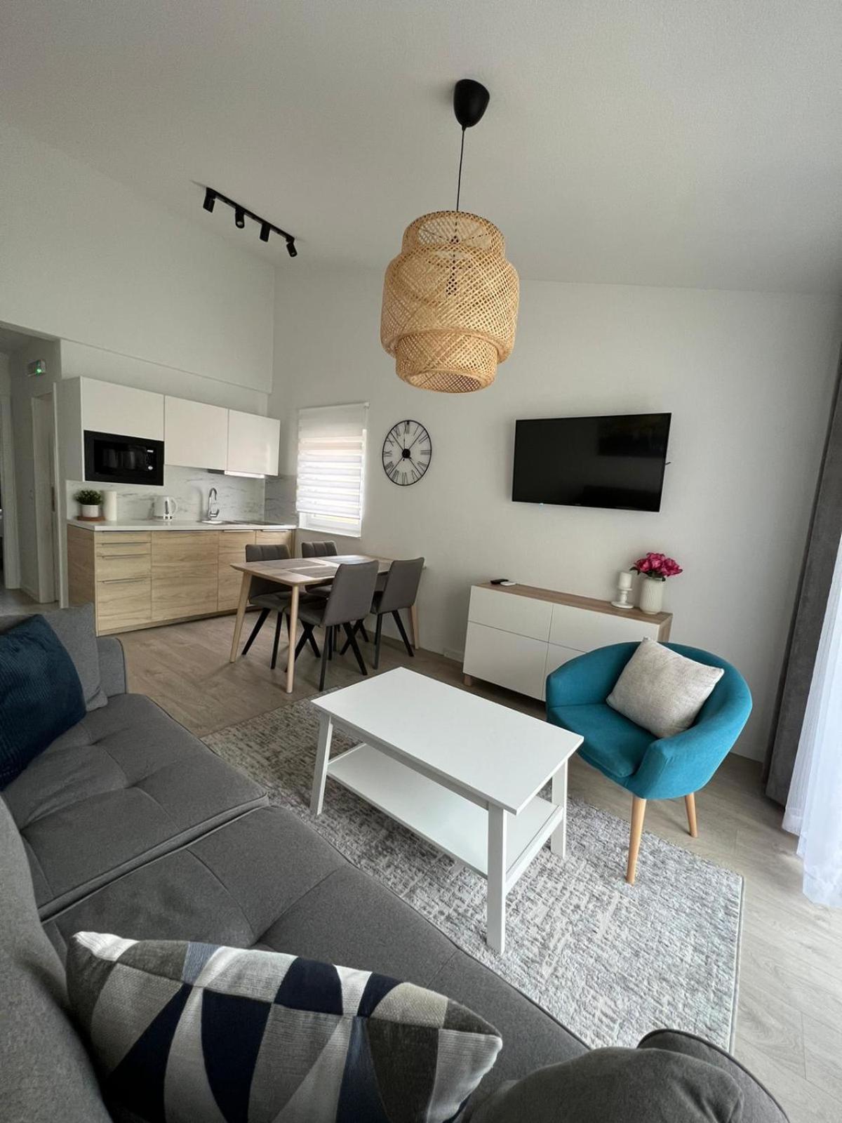 Villa Luxuria Baška Voda Eksteriør bilde