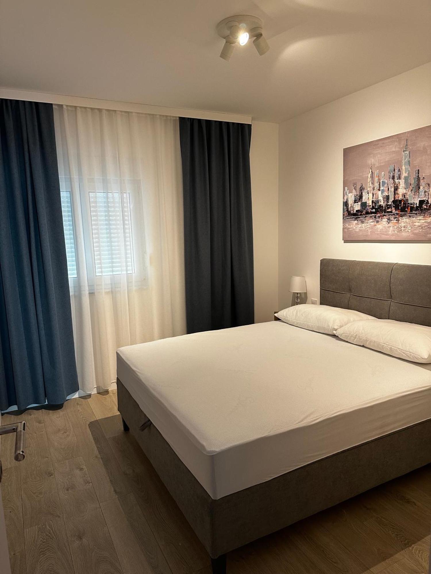 Villa Luxuria Baška Voda Eksteriør bilde